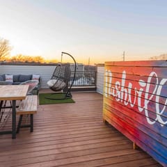 *Rooftop +downtown close +Murals