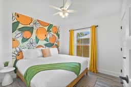 The Palm Houses-2 Homes-Private Pickleball Court! - Image 4