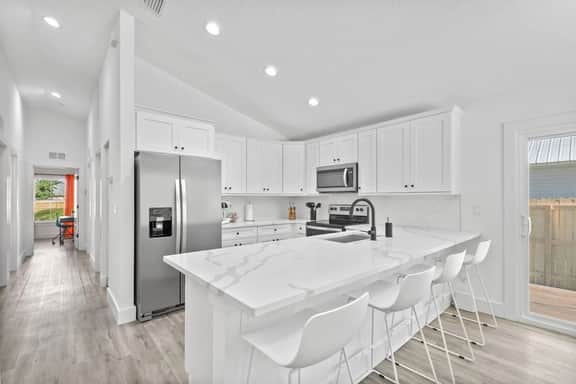 The Palm Houses-2 Homes-Private Pickleball Court! - Image 3