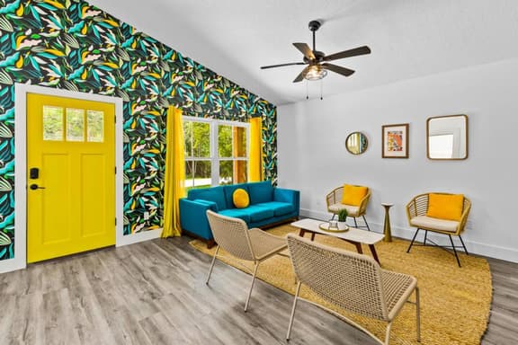 Near Downtown | Beach Access | Parking | Pets OK - Image 1